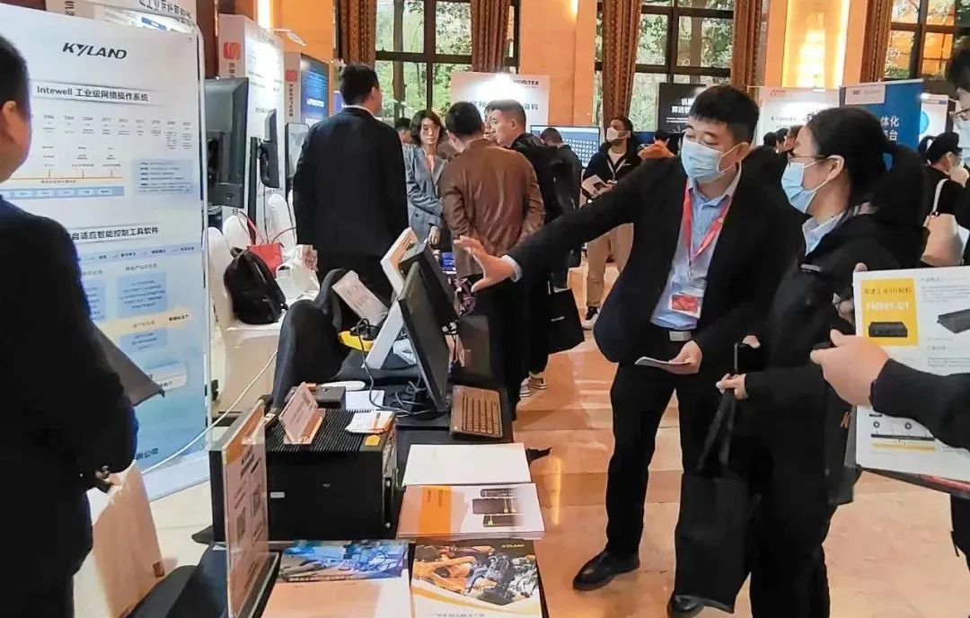 18ÐÂÀûluck¡¤(Öйú)-¹Ù·½ÍøÕ¾